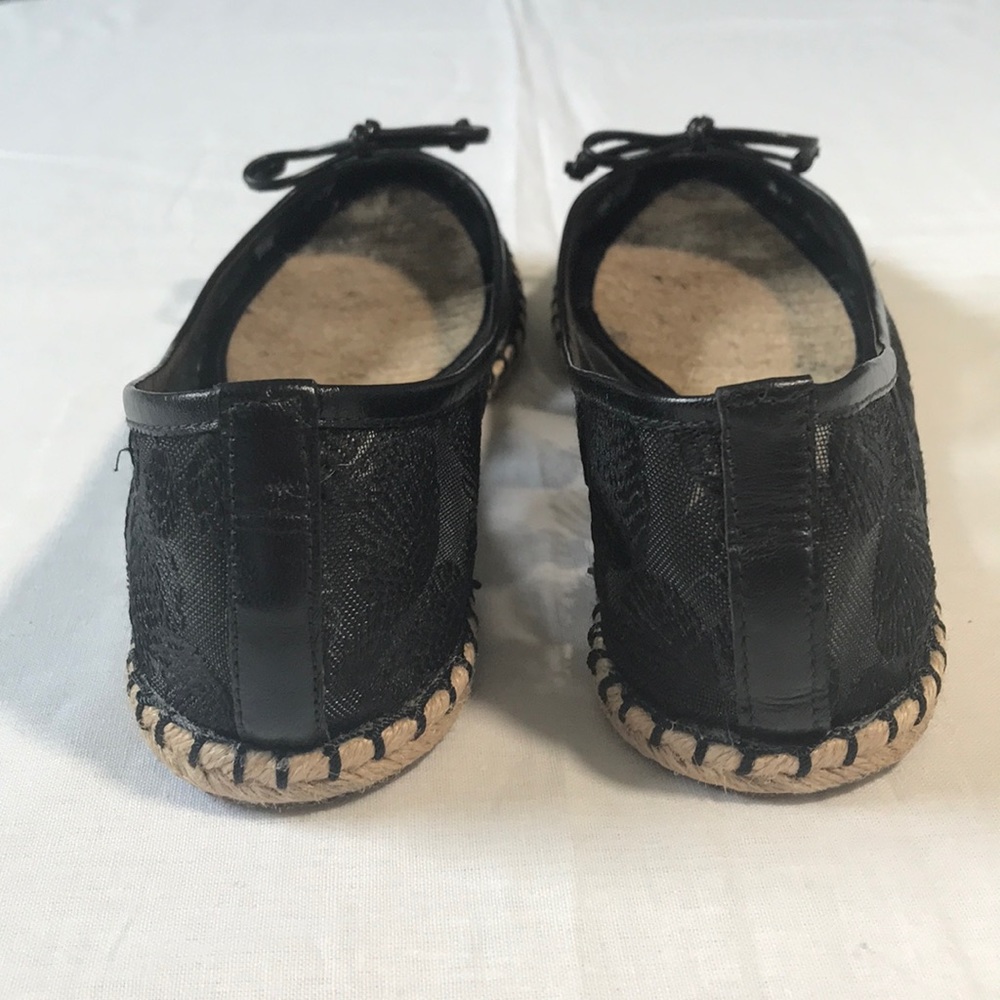 Delman black flats shoes with floral embroidery - Picture 3 of 8